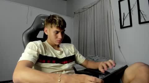 Miguel Hernandez online show from March 8, 10:24 pm