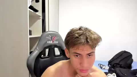 Miguel Hernandez online show from November 1, 11:07 pm