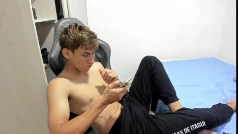 Miguel Hernandez online show from November 5, 8:20 pm