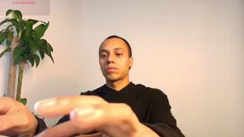 Snapshot of miguelangel_996 chatting on July 5, 5:47 am miguel angel online show from July 5, 5:47 am