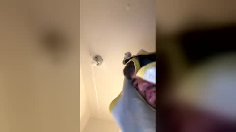 miguelord2428 online show from March 31, 12:27 pm