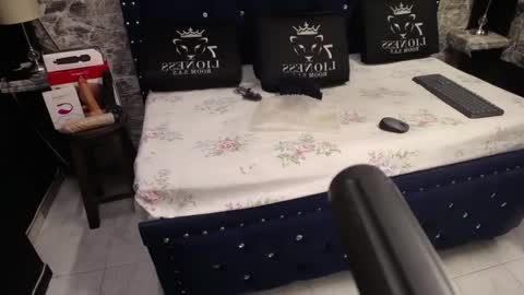 miha_califa online show from November 11, 12:16 pm