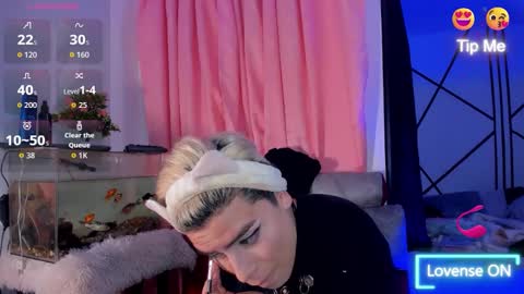 Snapshot of mihaa_adams chatting on February 11, 6:57 pm MIHAA-ADAMS online show from February 11, 6:57 pm