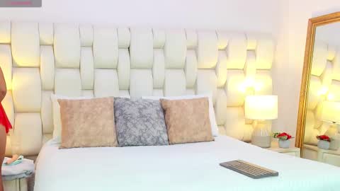 Snapshot of miharosse chatting on February 21, 11:55 am Miha online show from February 21, 11:55 am