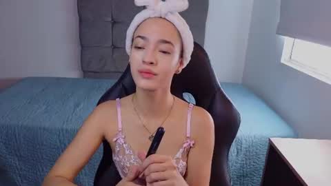 miia_bratz online show from June 23, 1:53 pm