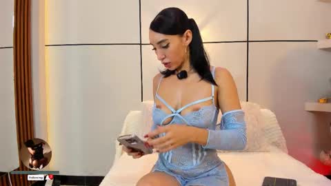    online show from March 3, 12:33 pm