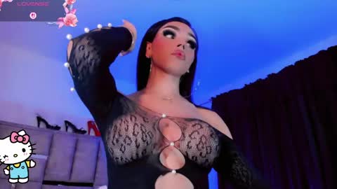 Snapshot of miia_sophia chatting on May 29, 8:34 am online show from May 29, 8:34 am