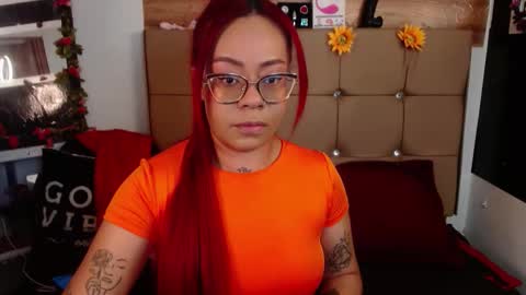 miia online show from October 18, 7:25 pm