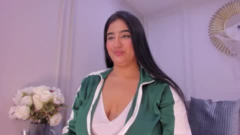 Snapshot of miiah_parker chatting on November 3, 1:01 pm MIAH PARKER online show from November 3, 1:01 pm