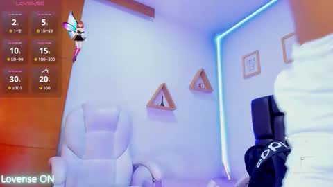 mia sofia online show from November 23, 12:49 pm