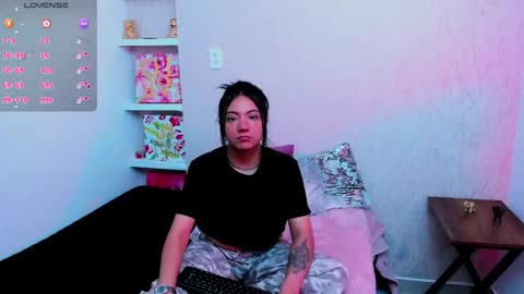 Snapshot of miichael_black chatting on April 24, 5:26 pm Michael Black online show from April 24, 5:26 pm