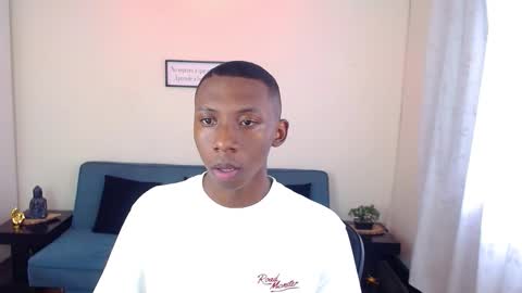 Snapshot of miiloo18 chatting on October 20, 8:42 pm Jordan online show from October 20, 8:42 pm