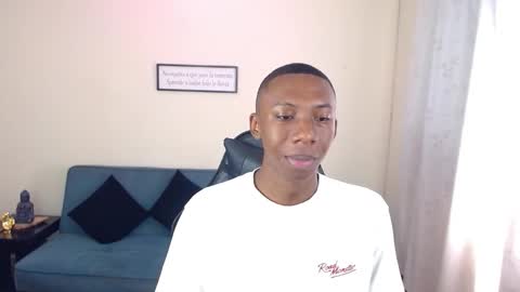 Snapshot of miiloo18 chatting on November 26, 3:13 pm Jordan online show from November 26, 3:13 pm