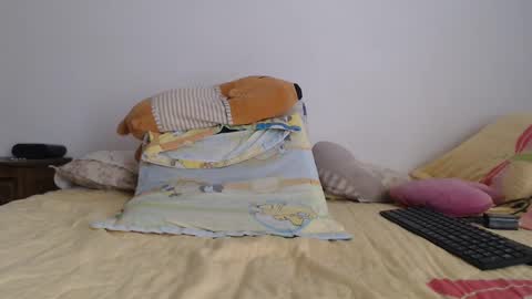 Snapshot of miilu74 chatting on January 24, 4:06 pm Miilu74 online show from January 24, 4:06 pm