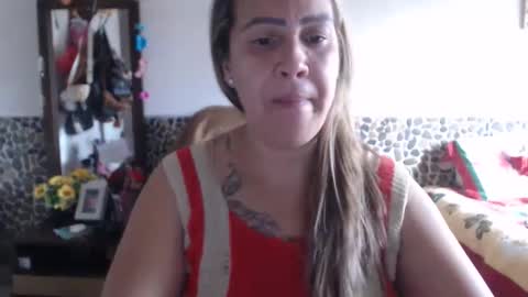 Snapshot of miilu74 chatting on December 14, 9:19 pm Miilu74 online show from December 14, 9:19 pm