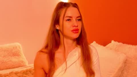 Snapshot of miirra_ chatting on December 2, 5:46 am Amira online show from December 2, 5:46 am