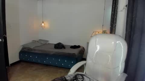 miiss_greyy online show from September 29, 11:37 am