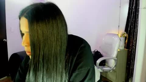 miiss_greyy online show from October 5, 11:30 am