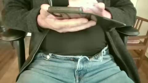 Snapshot of mik116 chatting on October 20, 12:38 pm mik online show from October 20, 12:38 pm