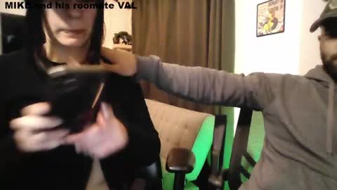 MIKE y VALKA online show from August 8, 1:52 am