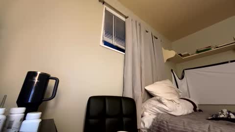 mik138 online show from February 10, 11:36 am