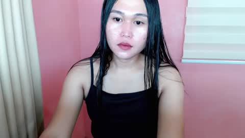 Snapshot of mika_oka chatting on March 1, 10:13 am Hi im Avah online show from March 1, 10:13 am