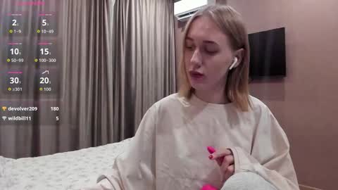 Mika online show from November 9, 11:36 pm