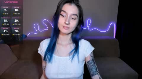 Snapshot of mika_reid chatting on September 20, 5:03 pm Mika online show from September 20, 5:03 pm