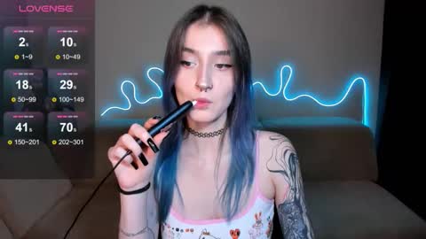 Snapshot of mika_reid chatting on October 4, 5:55 pm Mika online show from October 4, 5:55 pm