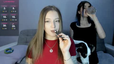 Snapshot of mika_reid chatting on October 22, 7:57 pm Mika online show from October 22, 7:57 pm