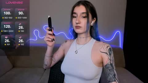 Snapshot of mika_reid chatting on October 25, 12:13 pm Mika online show from October 25, 12:13 pm