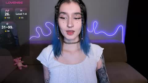 Snapshot of mika_reid chatting on November 5, 9:31 am Mika online show from November 5, 9:31 am