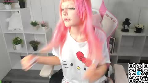 Mika online show from April 16, 9:43 am