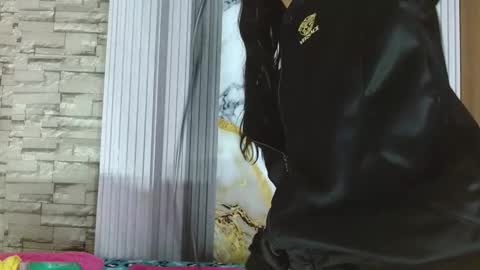 mikaela303av online show from November 17, 3:34 am