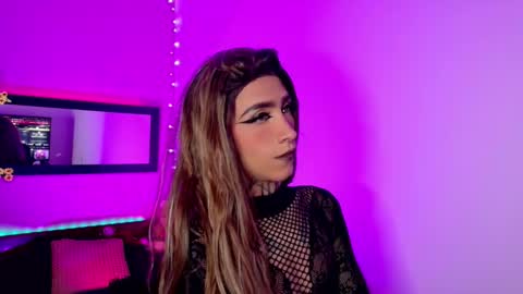 mikaelarangel online show from November 16, 12:38 am