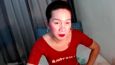 Snapshot of mikaellasander chatting on October 18, 2:58 am ELLA online show from October 18, 2:58 am