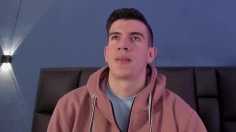 mikael online show from November 23, 4:23 am