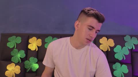 mikael online show from March 13, 4:19 am