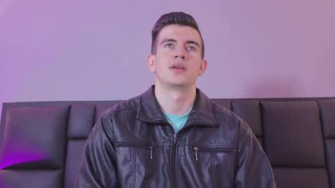 mikael online show from April 18, 4:27 am