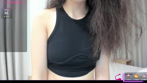 Snapshot of mikakimura chatting on December 11, 1:26 am Miko now i live in Vietnam online show from December 11, 1:26 am
