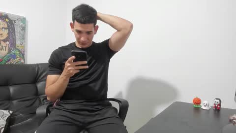 mike3xxx online show from October 28, 2:04 am