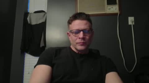 Snapshot of mike60653162 chatting on December 30, 10:12 pm mike60653162 online show from December 30, 10:12 pm