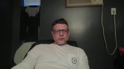 Snapshot of mike60653162 chatting on January 28, 10:34 pm mike60653162 online show from January 28, 10:34 pm