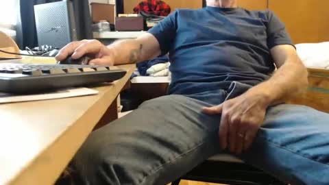 mike694fun online show from November 17, 3:07 pm