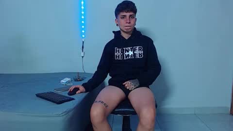 Mike IMDEPENDIENT MODEL online show from November 25, 3:17 am