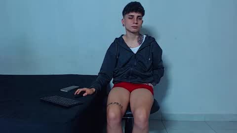 Mike IMDEPENDIENT MODEL online show from January 11, 3:50 pm