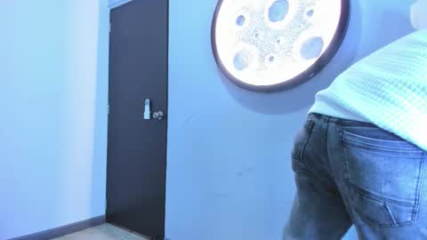 Snapshot of mike_256 chatting on February 14, 11:18 am Mike online show from February 14, 11:18 am