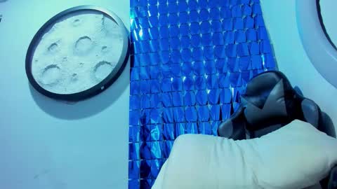 Snapshot of mike_256 chatting on March 2, 11:17 am Mike online show from March 2, 11:17 am