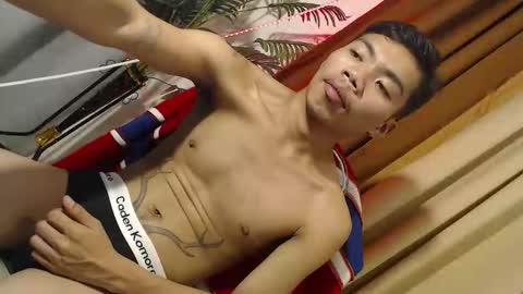 Snapshot of mike_cummer chatting on May 28, 7:11 pm Chan Chan online show from May 28, 7:11 pm