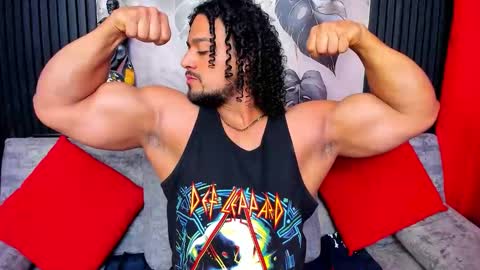   online show from March 11, 8:42 am